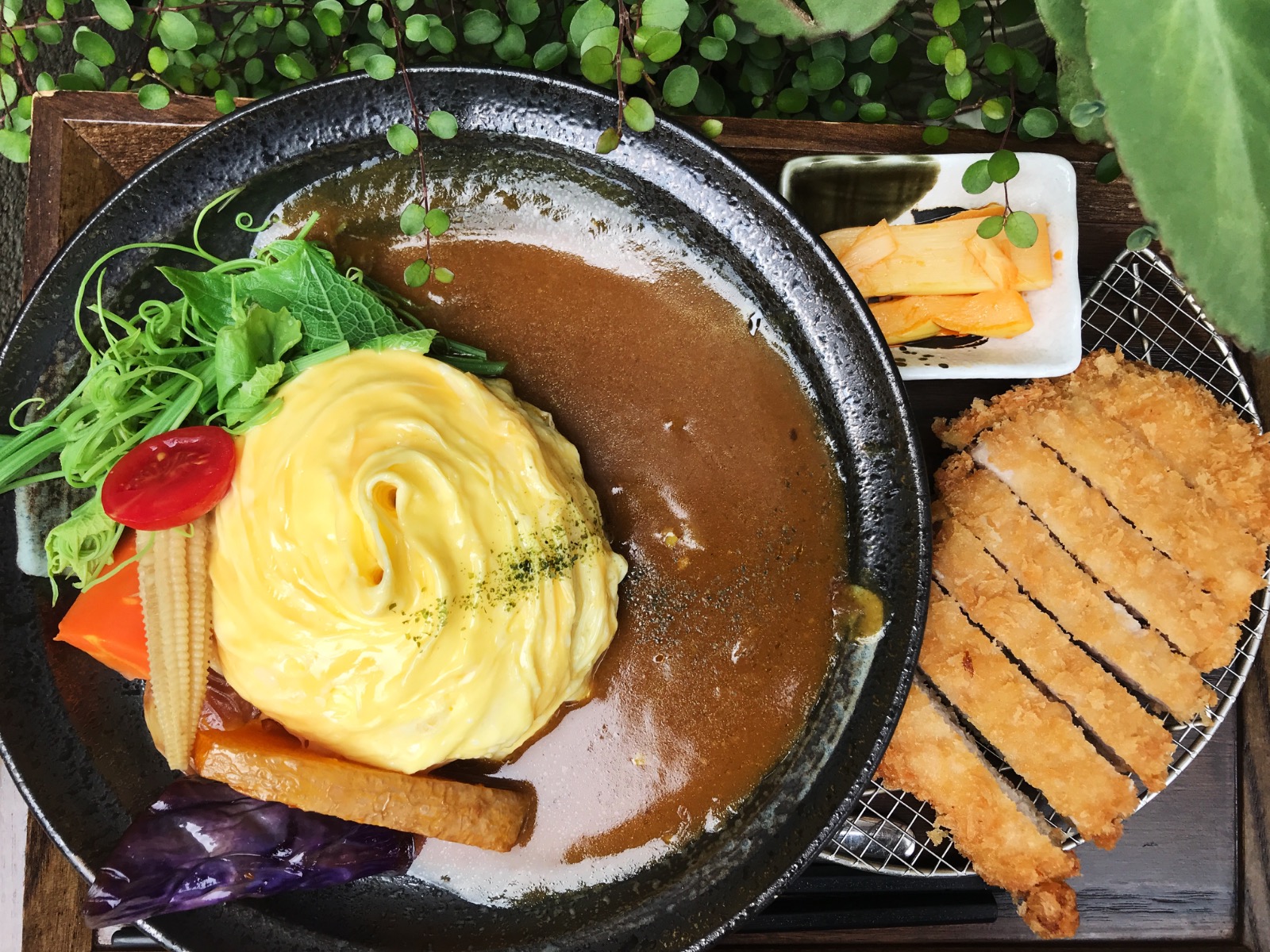 綠光咖哩。味自慢