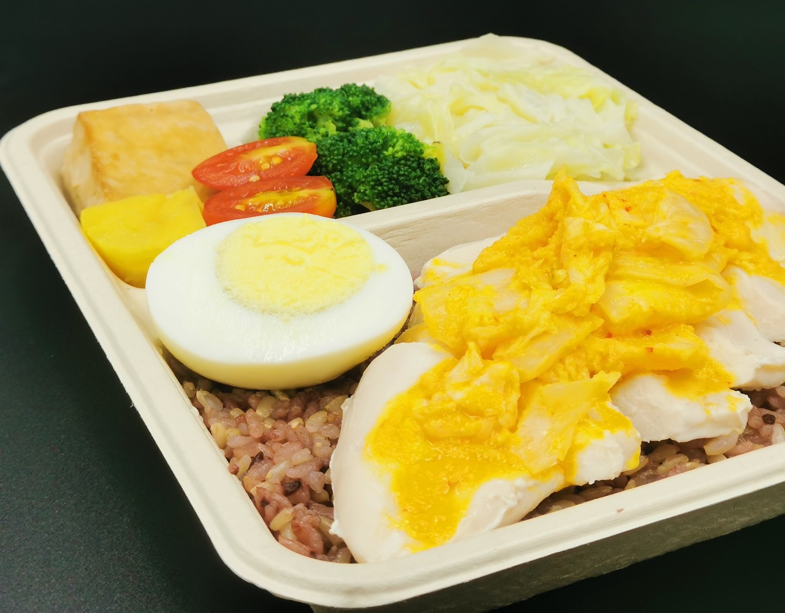 千里馬低卡低gi減醣少油水煮餐盒