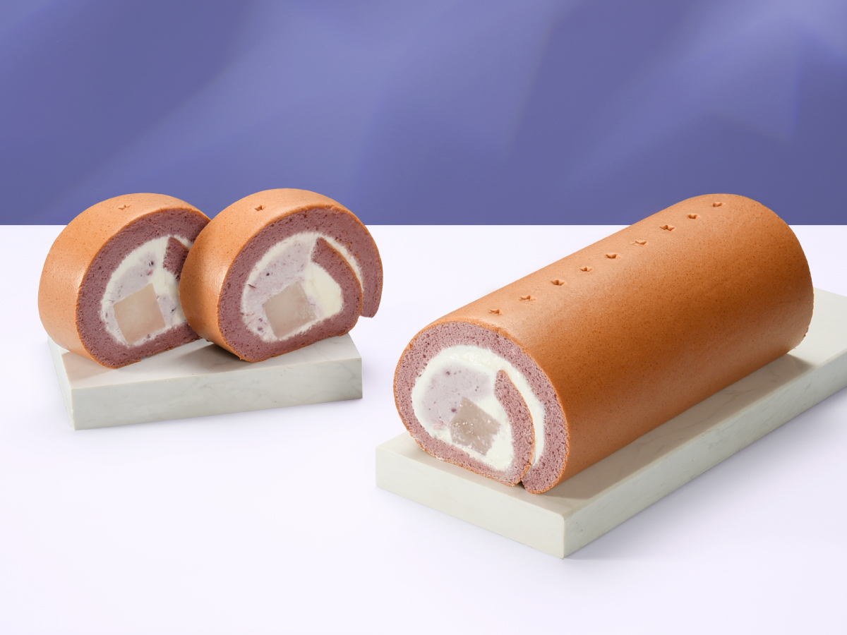 生乳捲上加入了「9顆星星烙印」，以星星點亮祝福、順著每顆星星，切下入口剛好的2cm厚度，直接就口，相當貼心！(圖片提供/亞尼克)