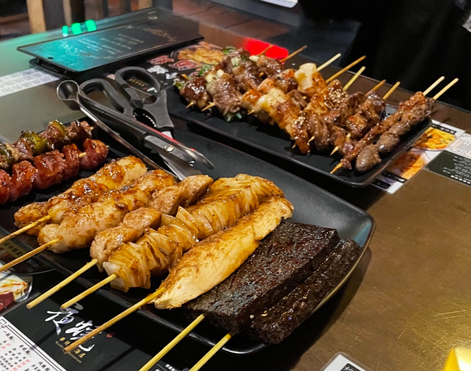 夜燒碳烤居酒屋