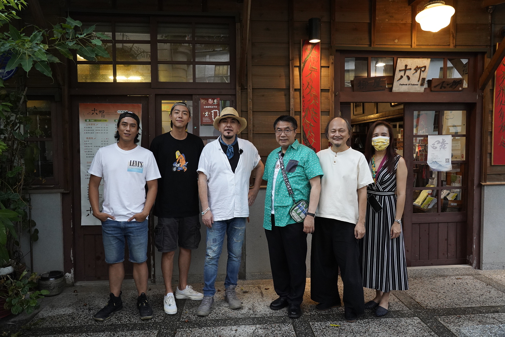 台南市長黃偉哲也特別現身，並承諾三人將贊助台南高品質的橘子，作為「感謝宴」食材。（圖片提供/LINE TV）