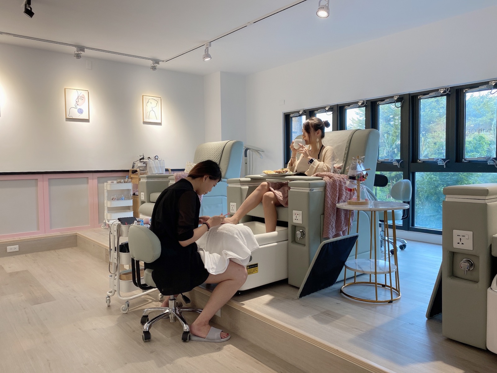 佐芙Zoff_藝術美甲美睫