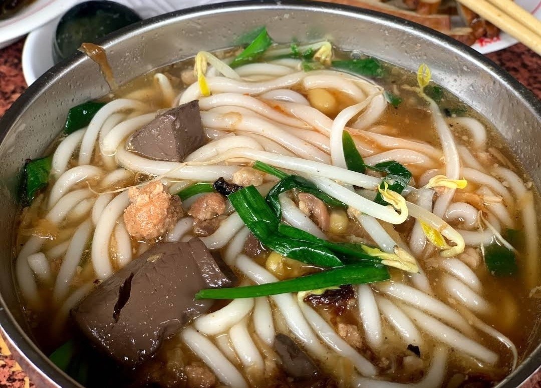 兩姊妹米苔目麵店