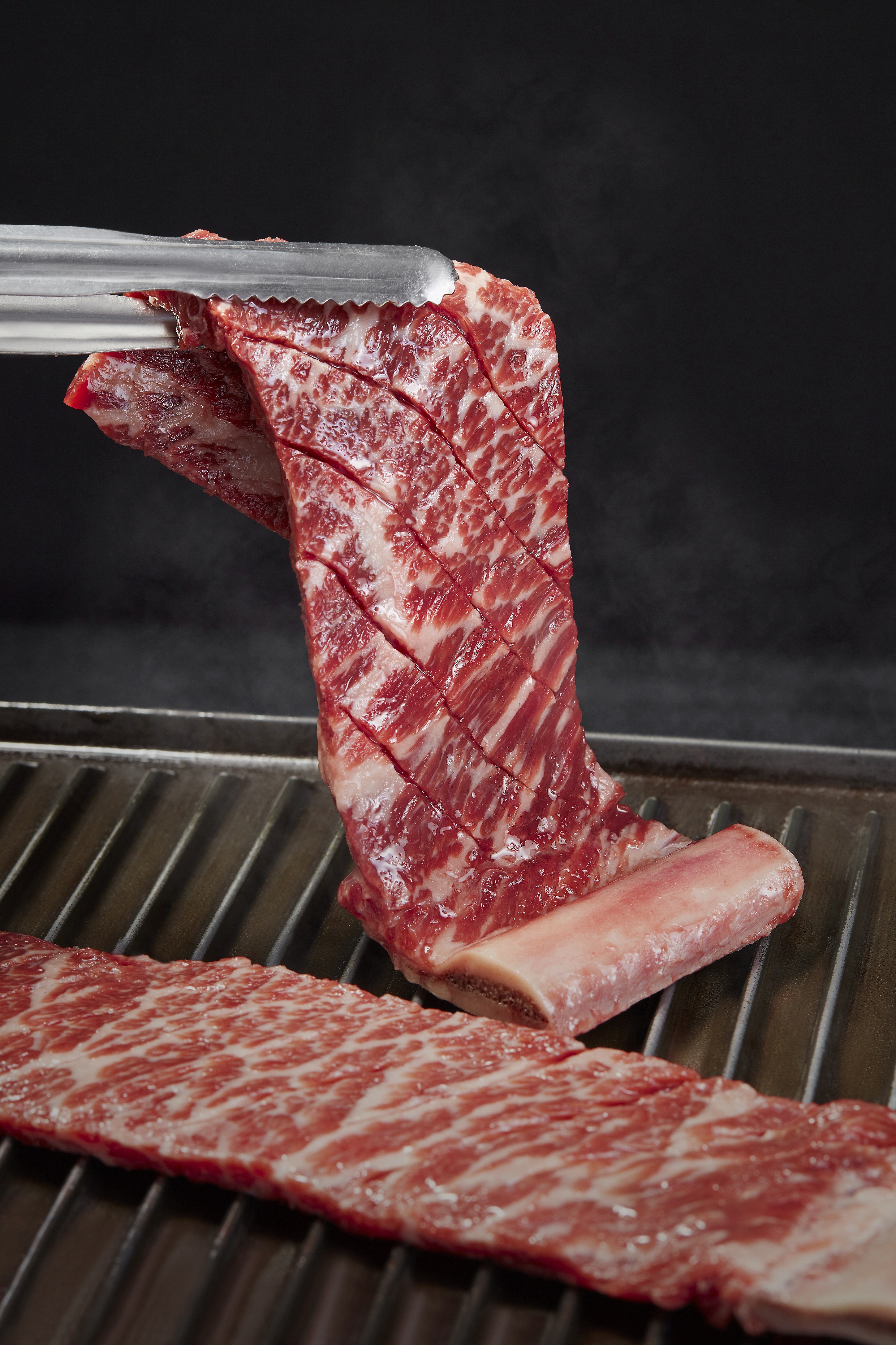 兩班家韓式碳烤-新光三越中港店