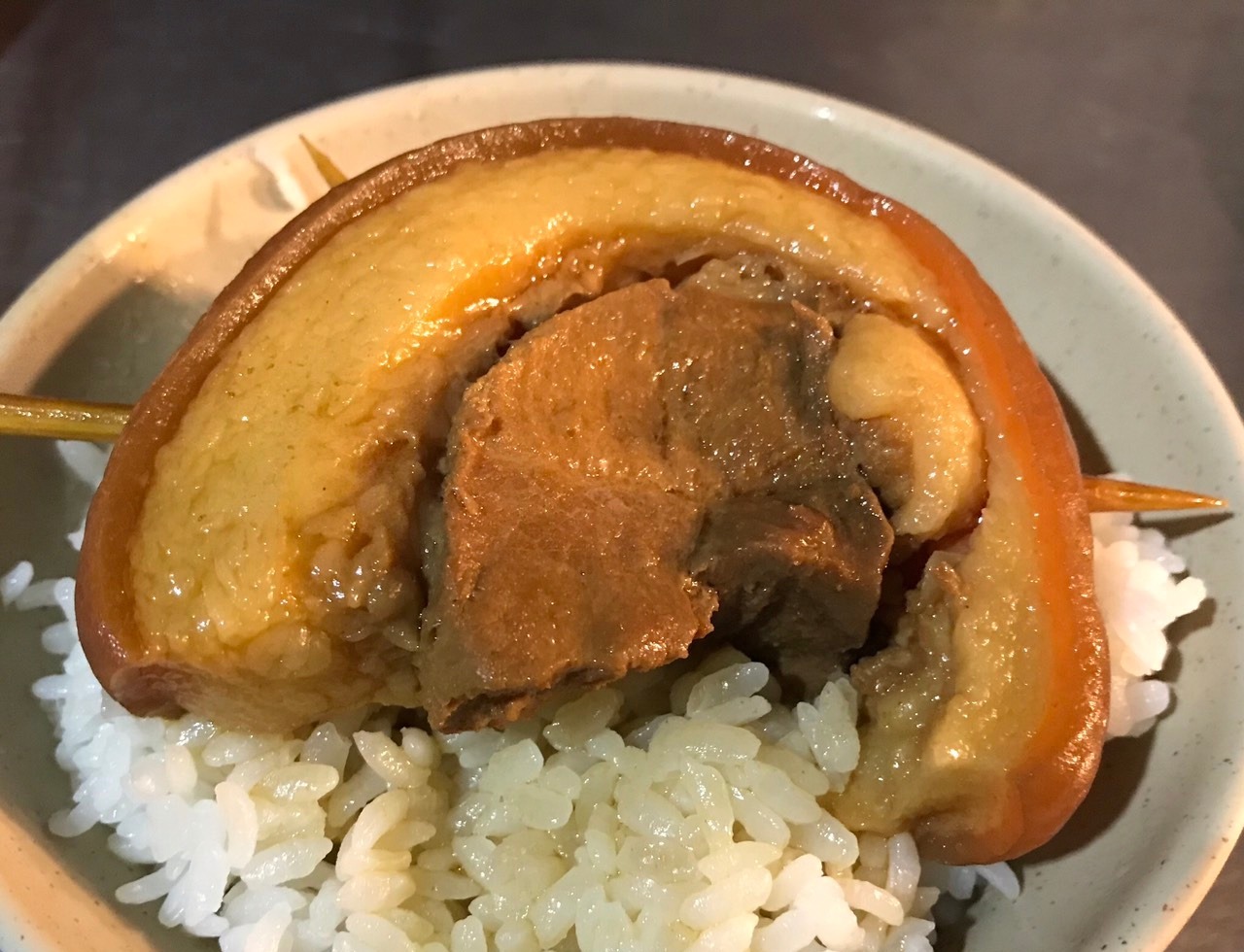 腳筋飯阿正爌肉飯